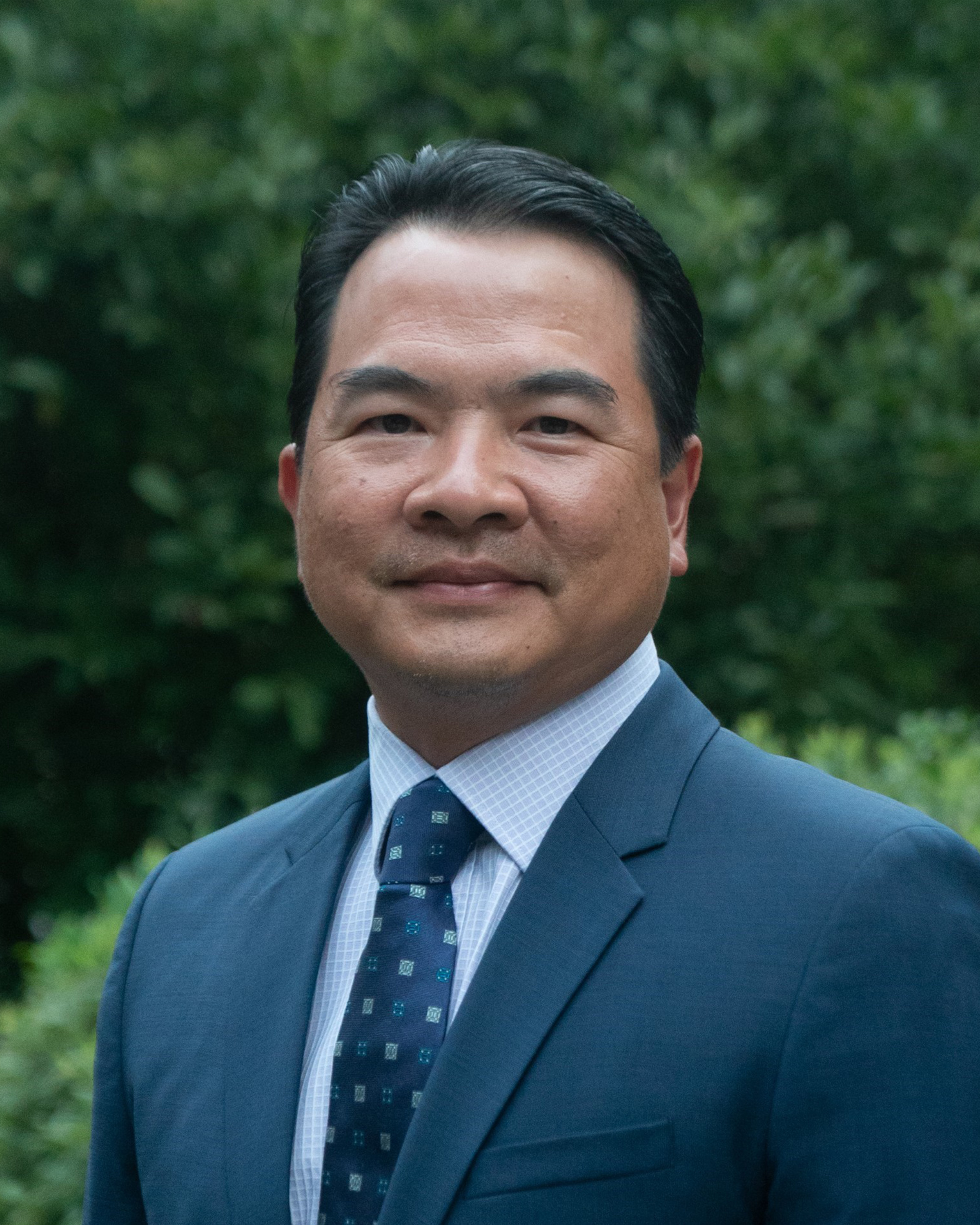 Portrait of Dr Henry C Nguyen,